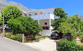 Apartments By The Sea Zivogosce - Blato, Makarska - 1057